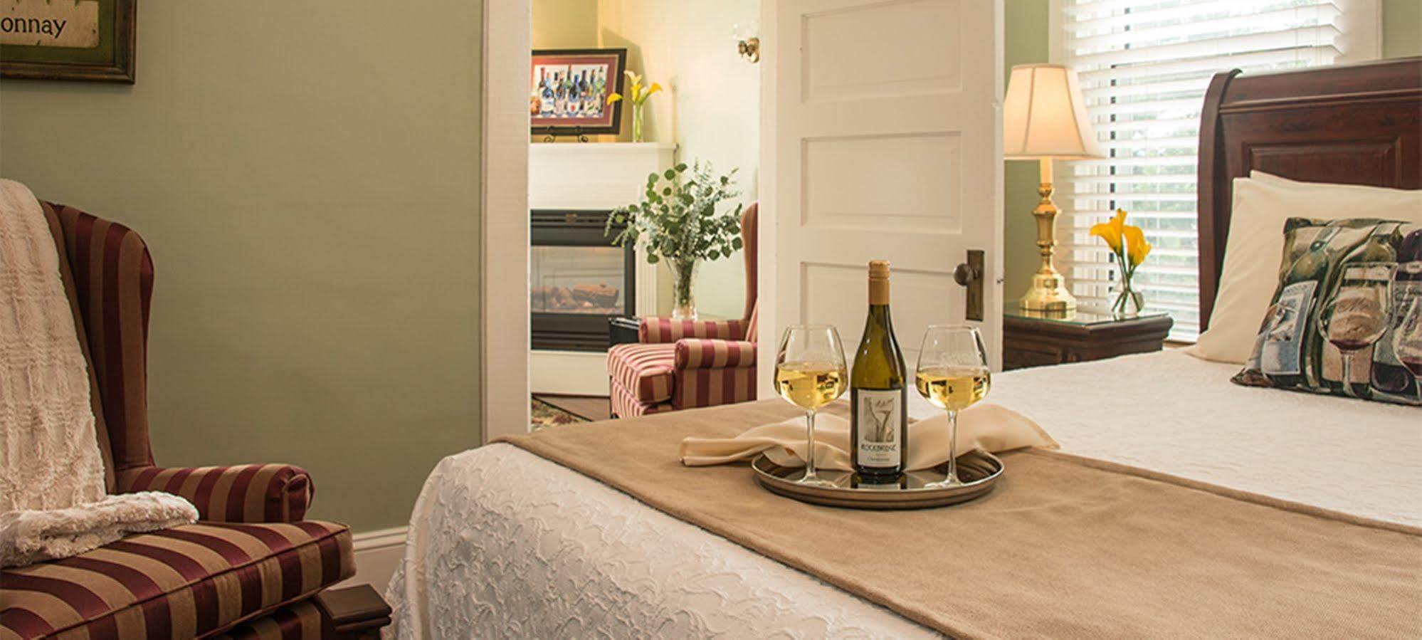 Steeles Tavern Manor Bed & Breakfast Raphine Kültér fotó